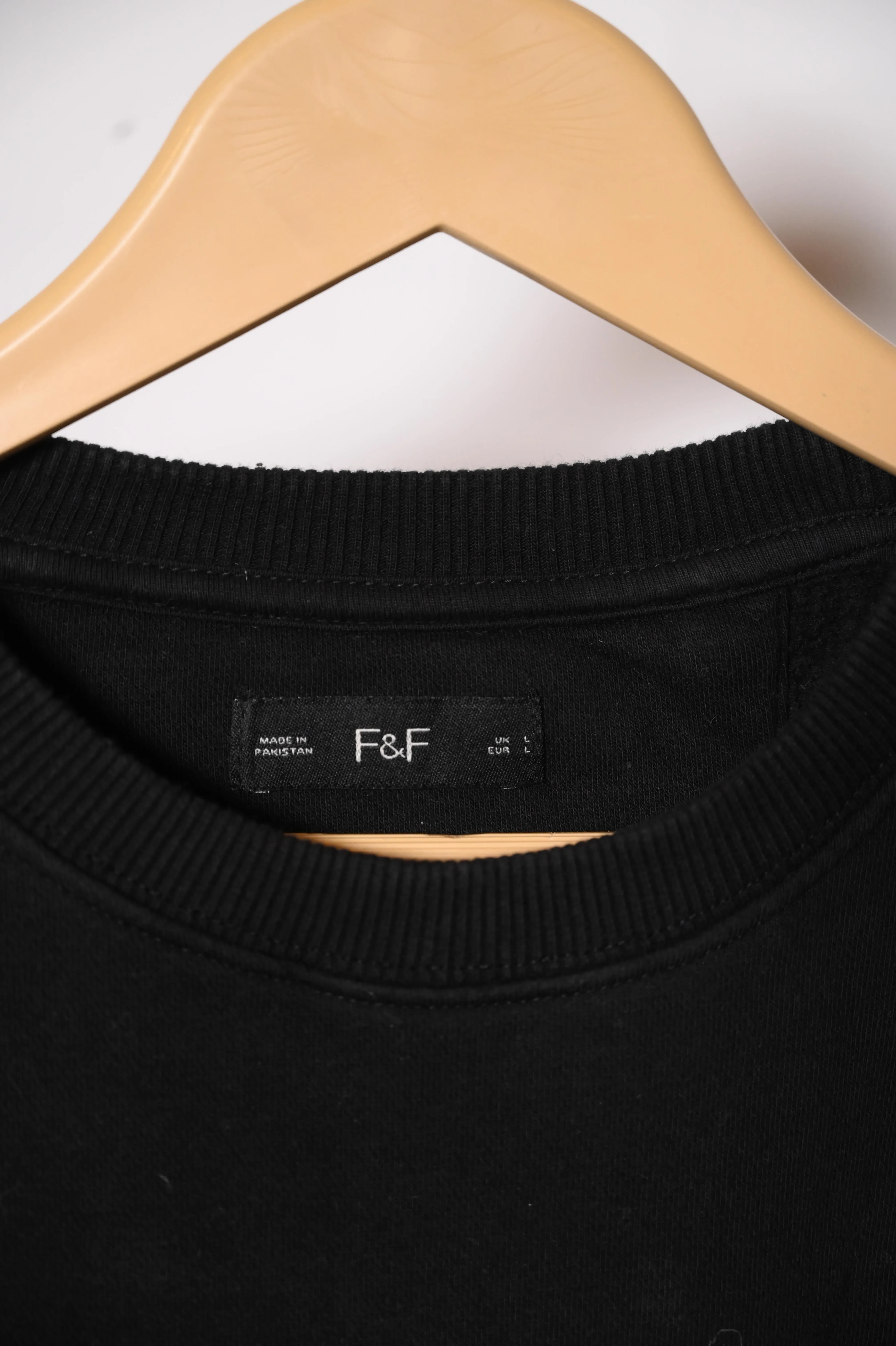 F&F Black Sweatshirt - Large