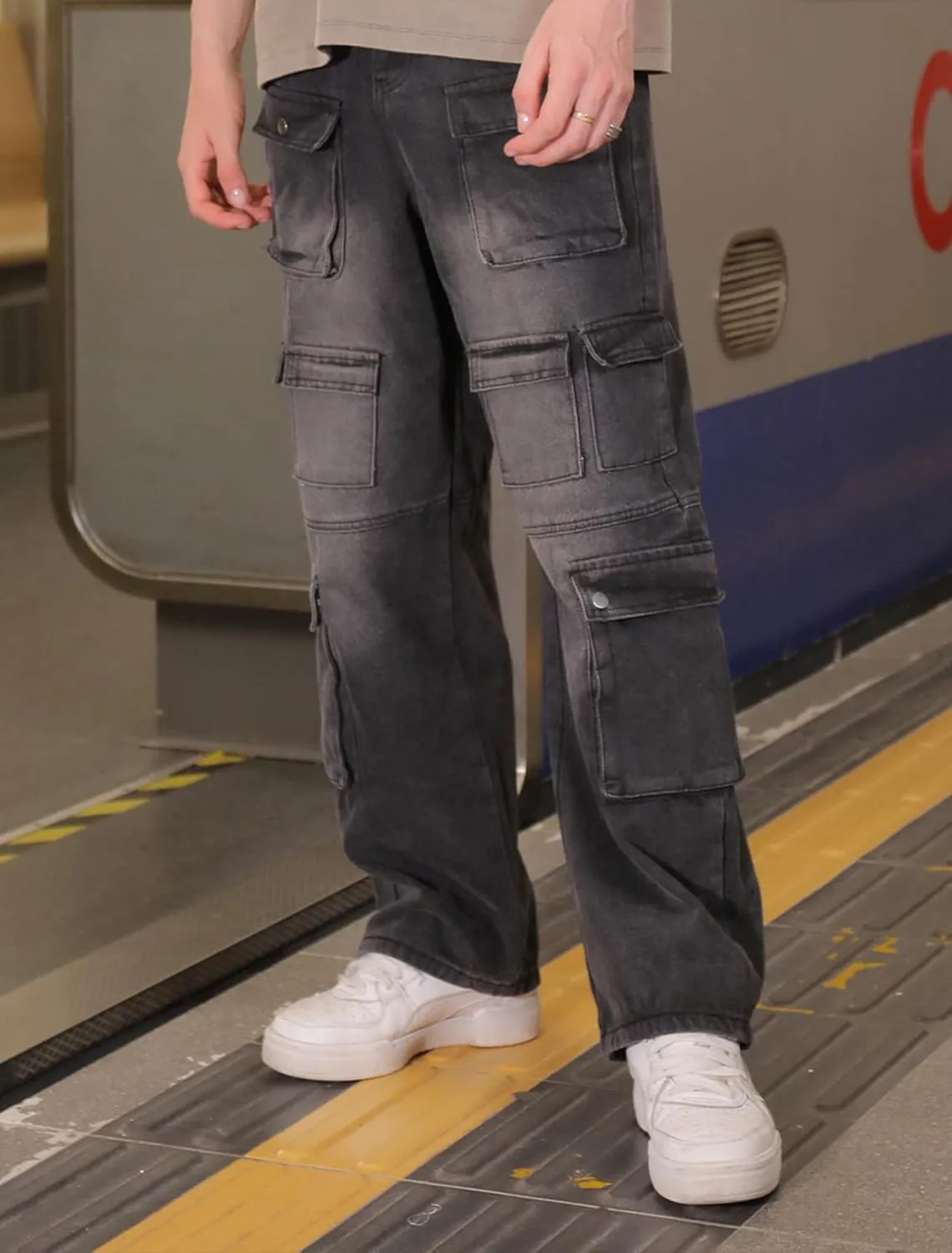 Mens Baggy Cargo Jeans Wide Leg Streetwear Jeans Loose Fit Hip Hop Denim Pants